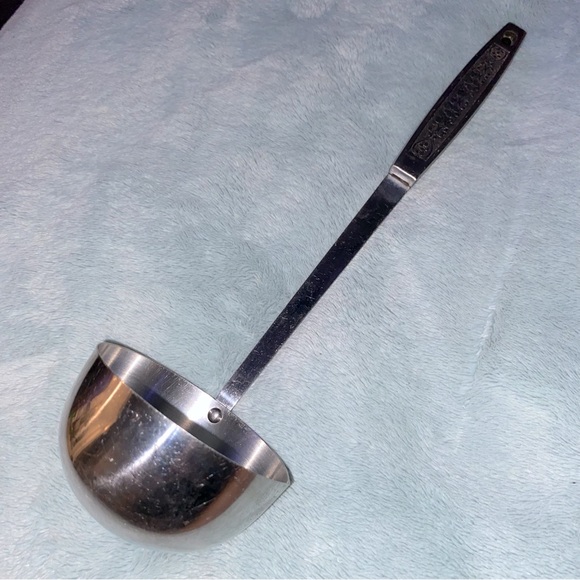 Riviera Cordova Serving Ladle - Picture 2 of 5